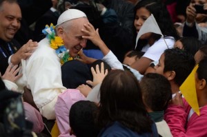 papa-francesco-favelas